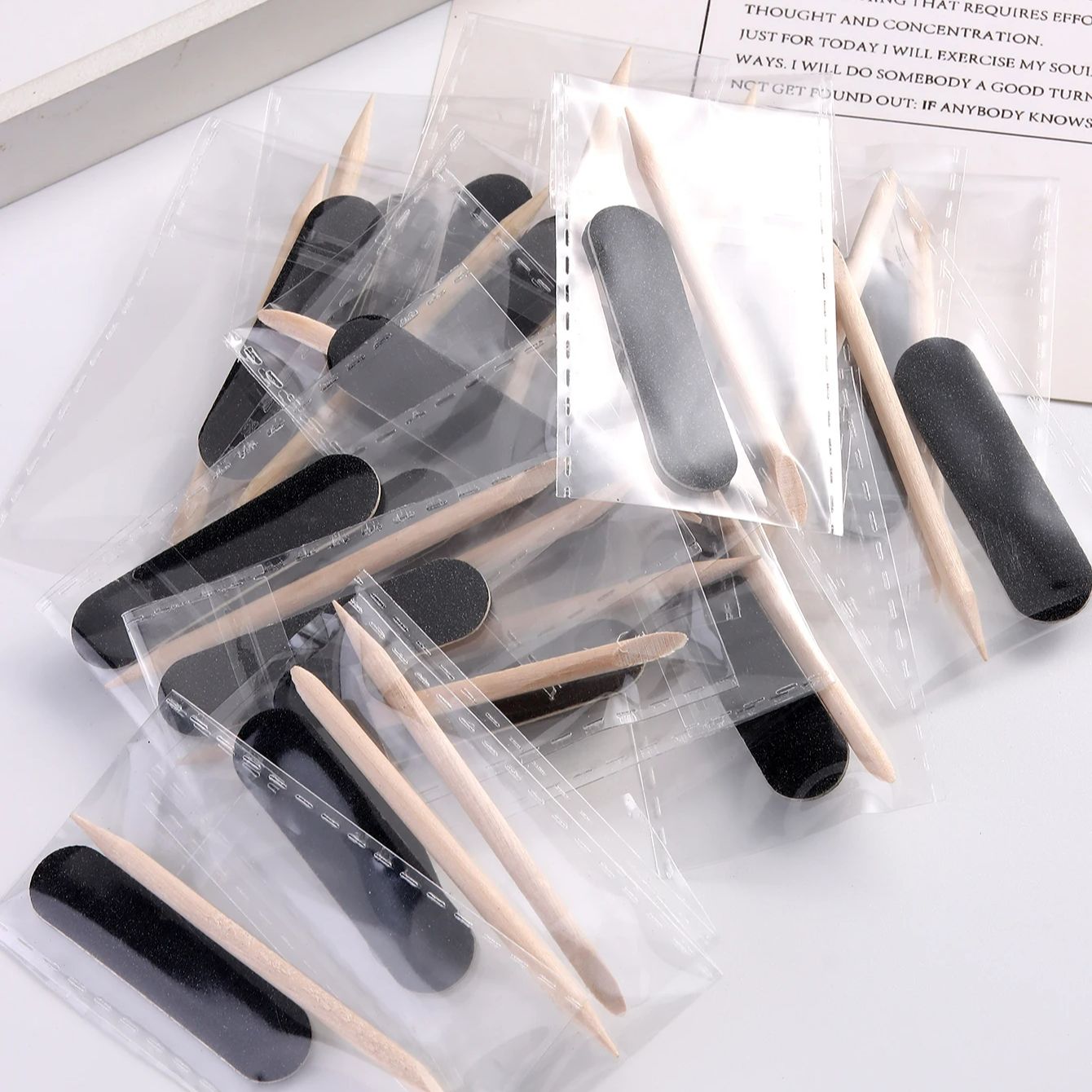 Portable Nail Filer Disposable - đánh giá và giá Contour Palette Stick